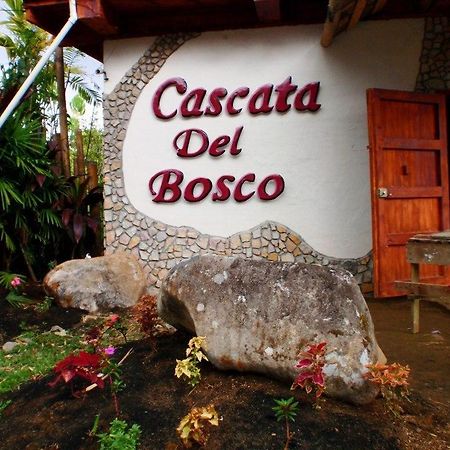 מלון San Vito Cascata Del Bosco Cabinas מראה חיצוני תמונה